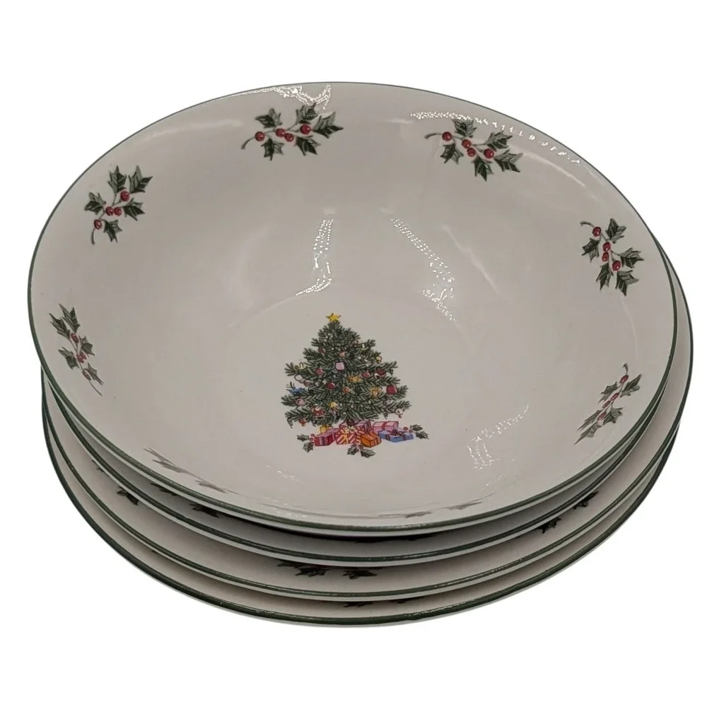 Gibson Noel Morning Soup Bowls Christmas Tree Holiday Vintag Set of Four